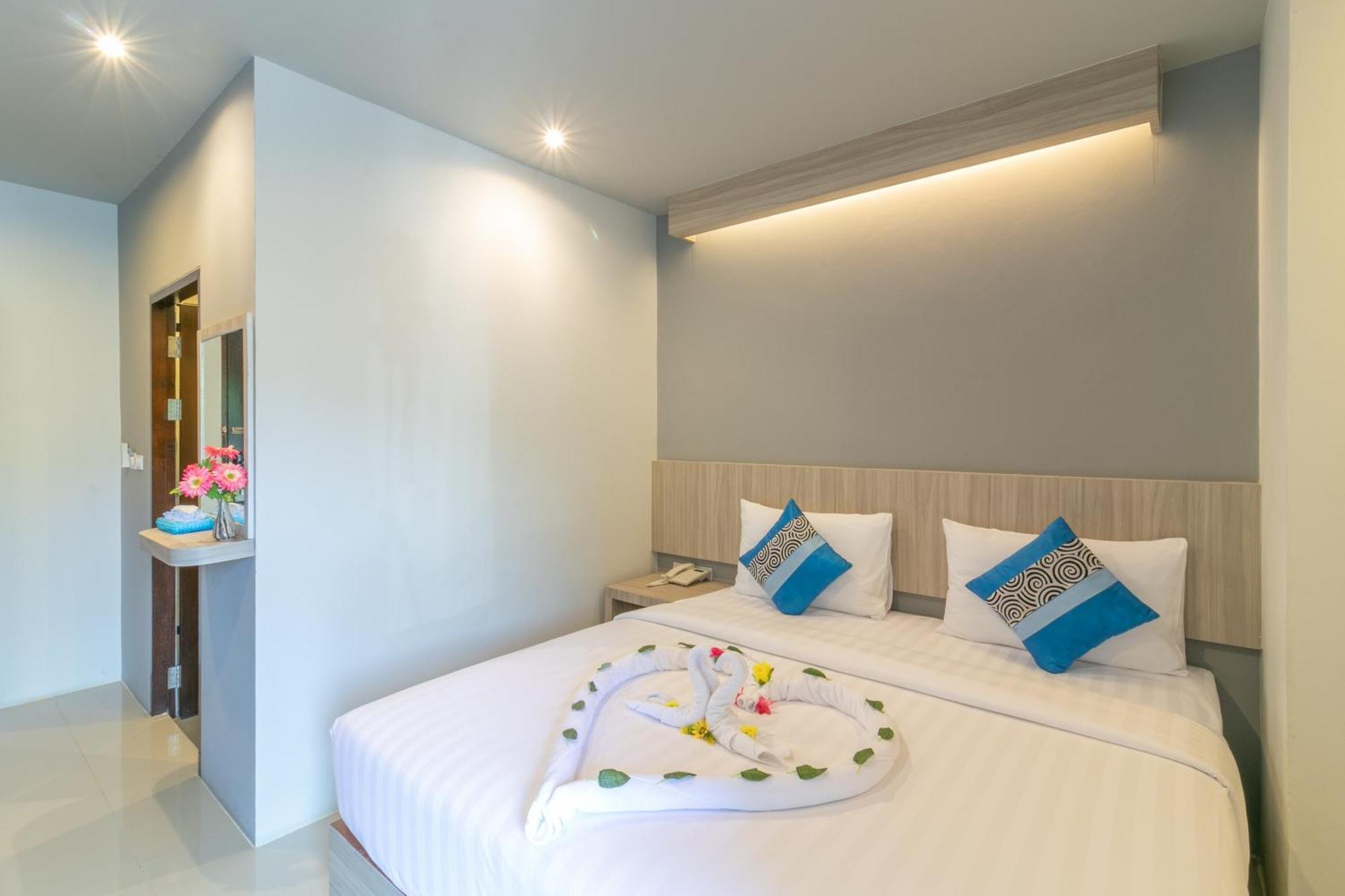 Carpio Hotel Phuket ภายนอก รูปภาพ