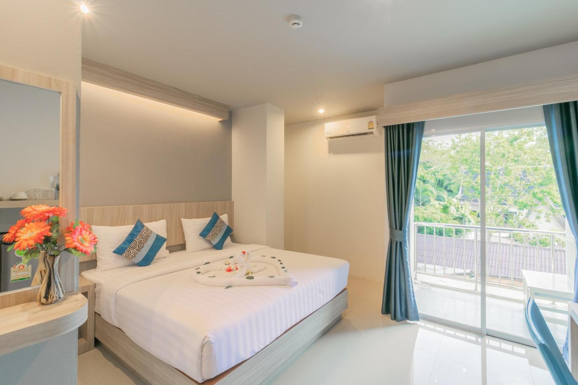 Carpio Hotel Phuket ภายนอก รูปภาพ