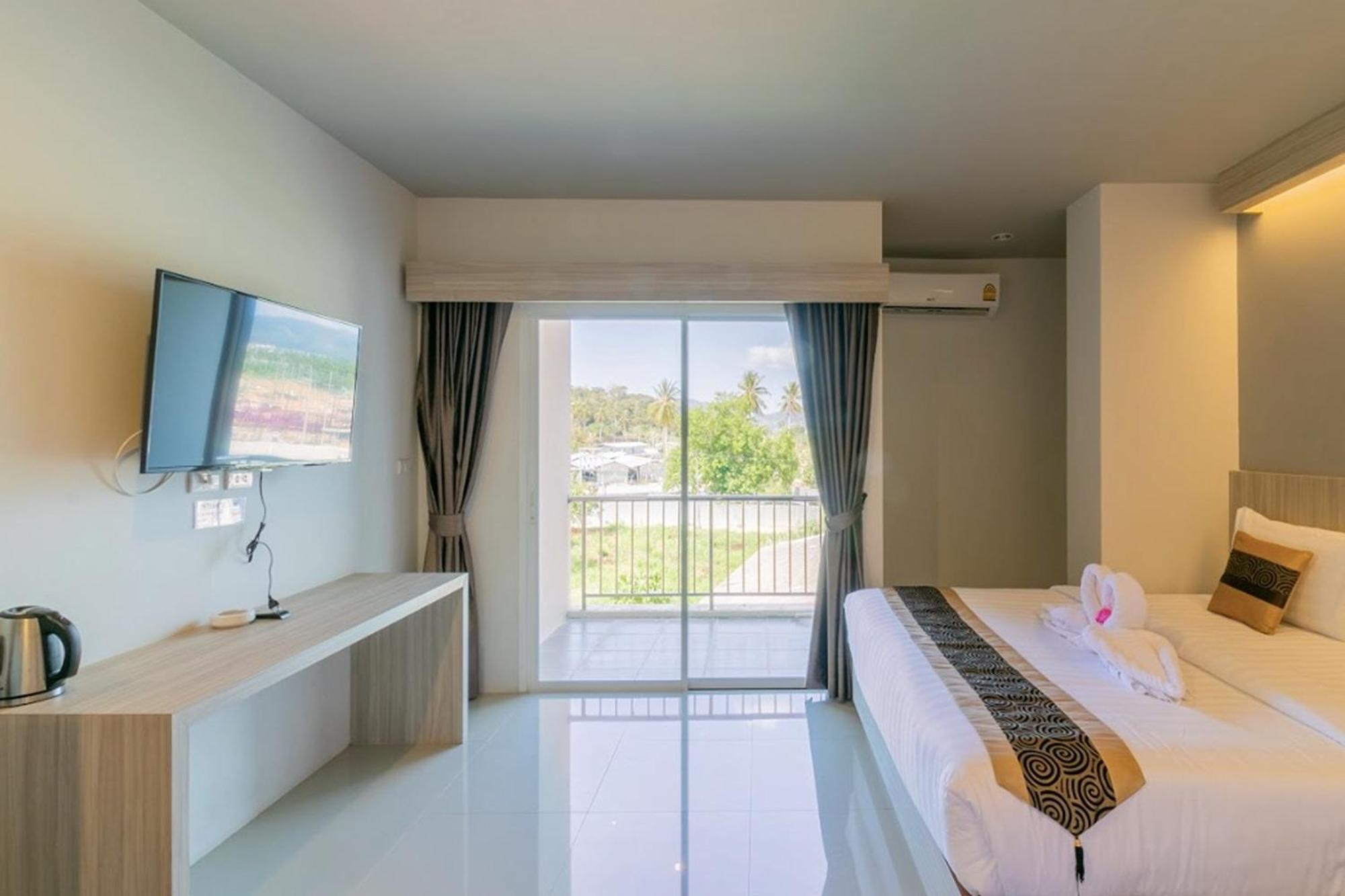 Carpio Hotel Phuket ภายนอก รูปภาพ