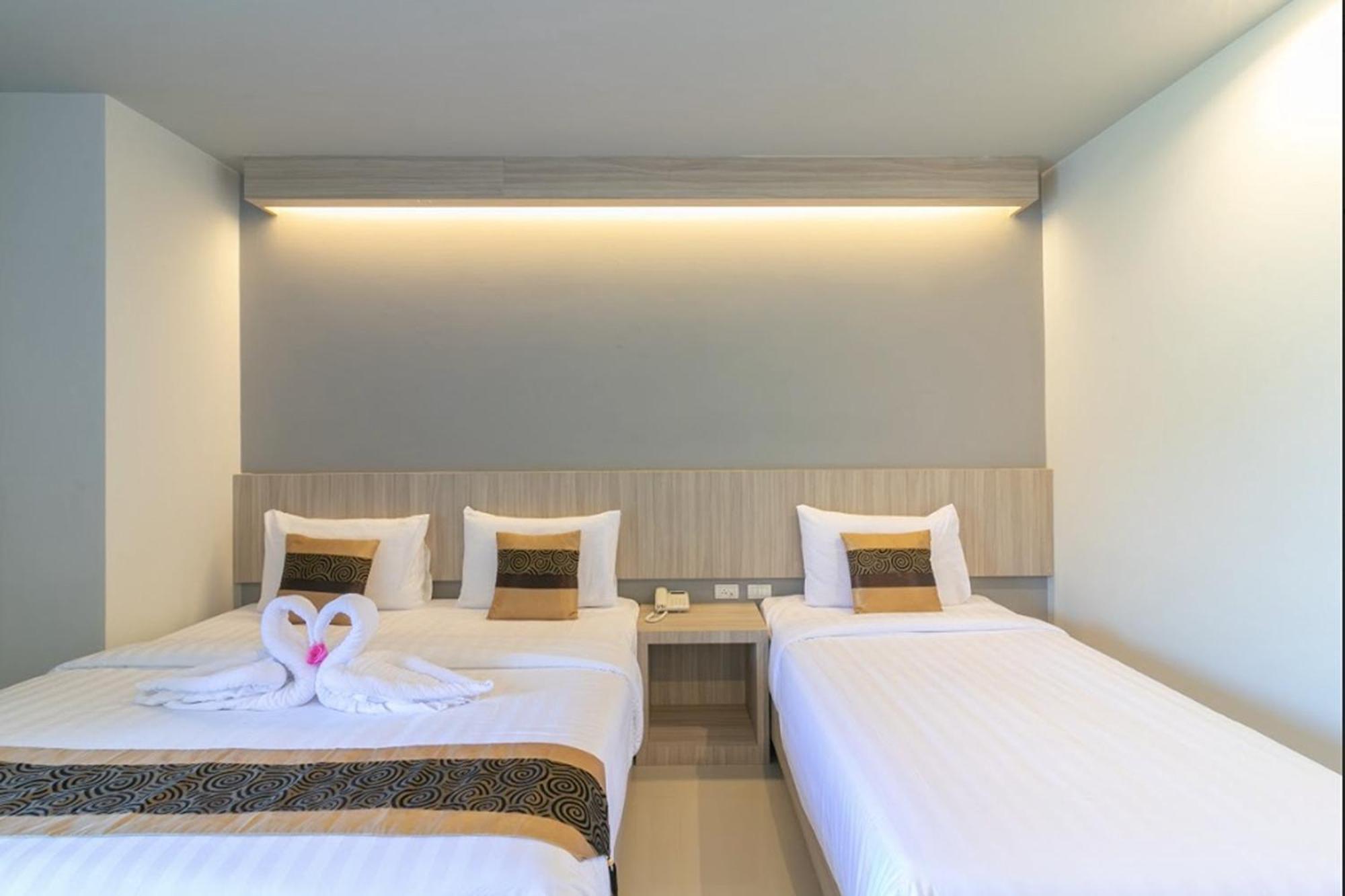 Carpio Hotel Phuket ภายนอก รูปภาพ
