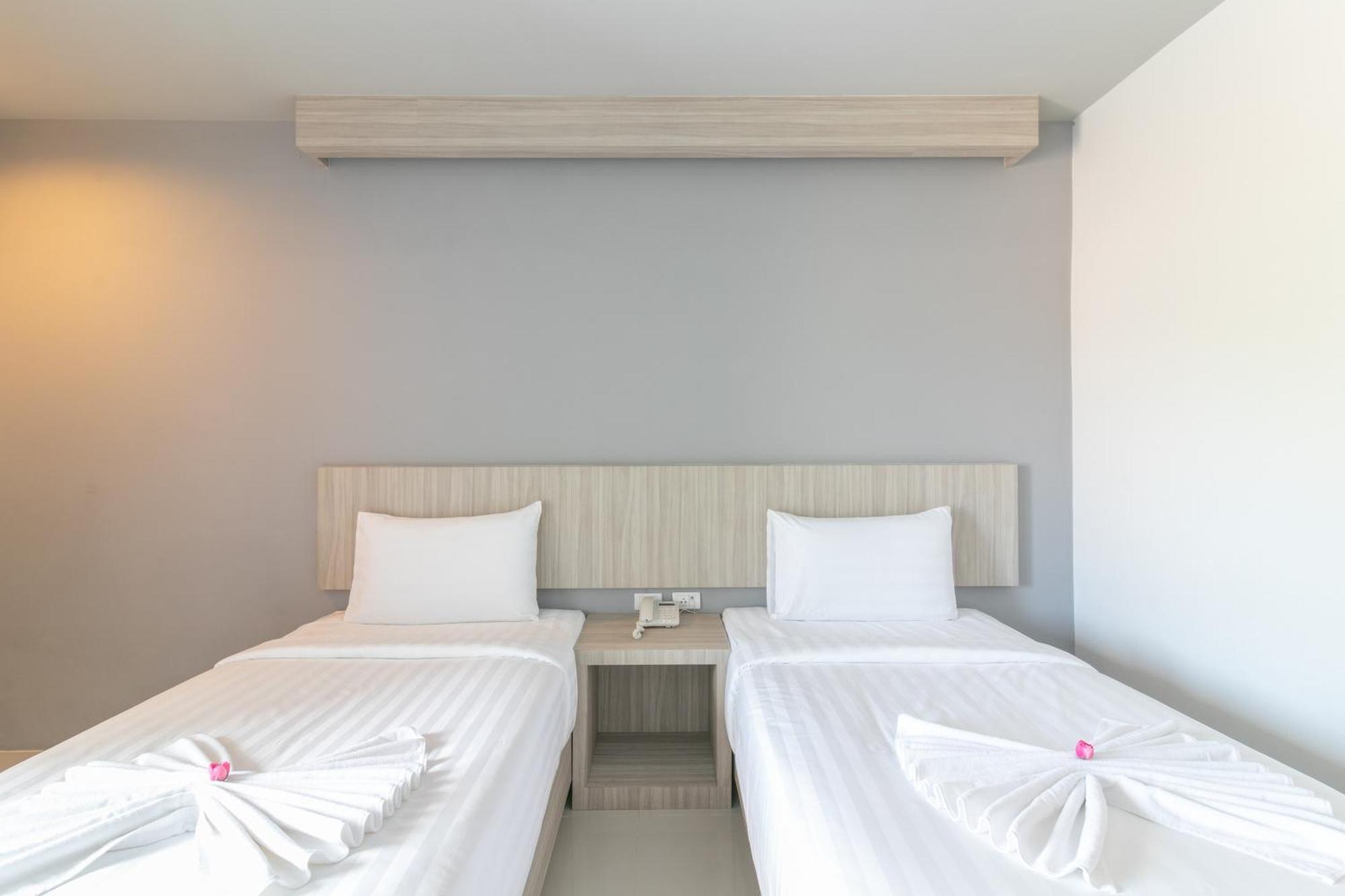 Carpio Hotel Phuket ภายนอก รูปภาพ