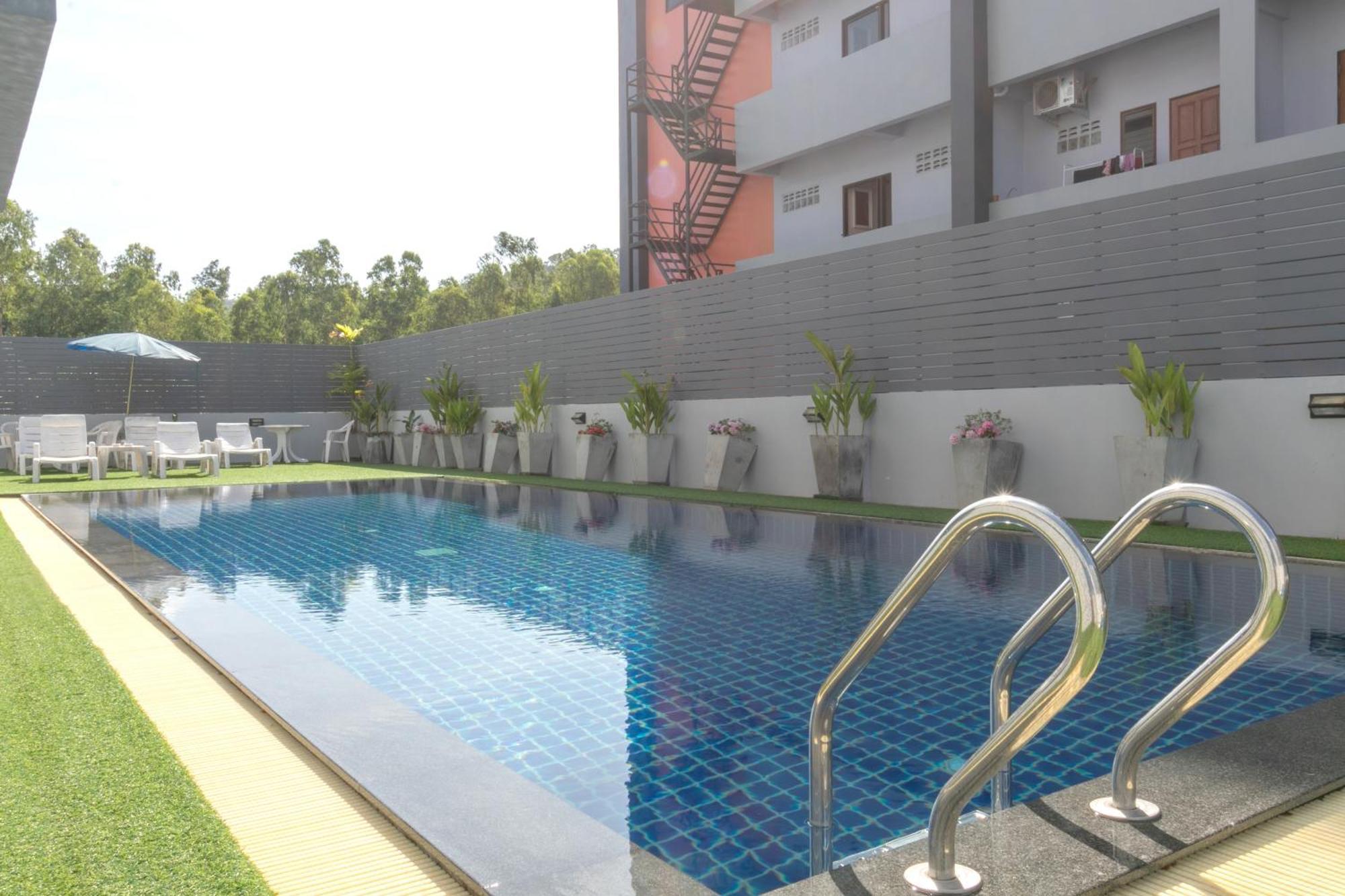Carpio Hotel Phuket ภายนอก รูปภาพ